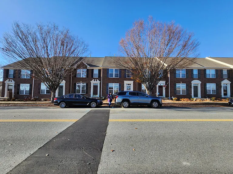 2068 Lockwood Dr — Photo 28