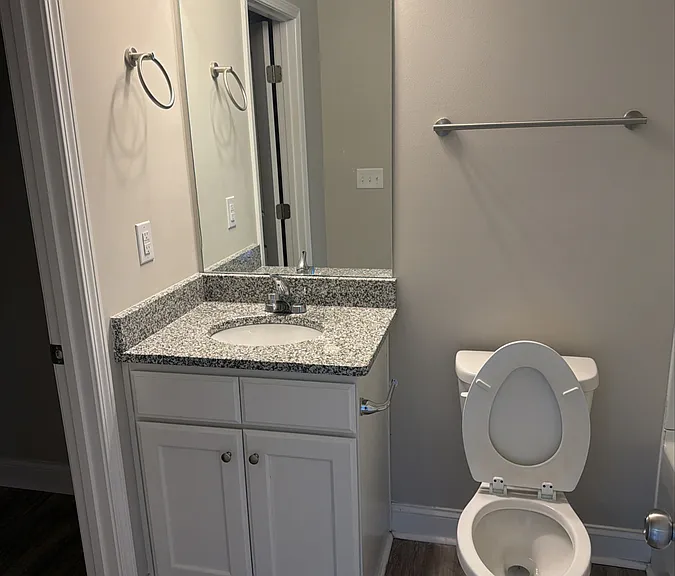 1201 Davis St #102 — Photo 6