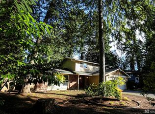 2406 NE Breezewood Ln, Bremerton, WA 98311