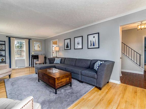 3rd image of 4241 Gavin Ln
