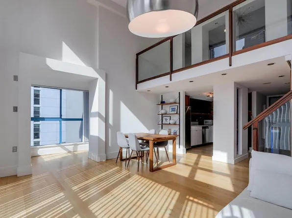 1238 Seymour St #511, Vancouver, BC V6B 6J3
