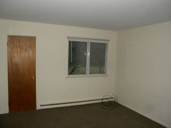 2nd image of 1415 Swede Ave APT C