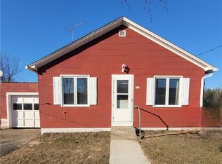 312 W Miller St, Greenwood, WI 54437