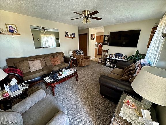 2nd image of 807 Carlisle Ave