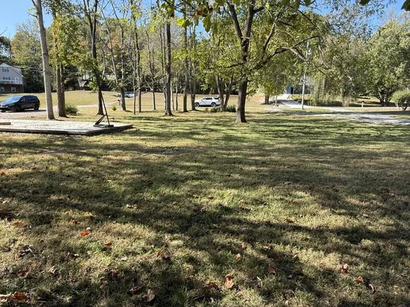LOT 191 Lakeview Cir, Byrdstown, TN 38549