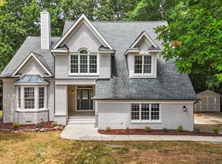 200 Oakmont Ct, Mebane, NC 27302