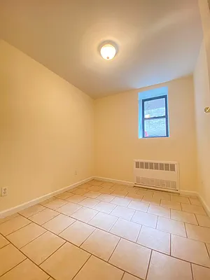 Rented by Bond New York | media 8