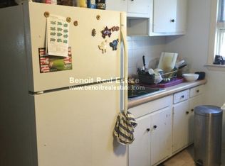 32 Newbern Ave #1RNS, Medford, MA 02155
