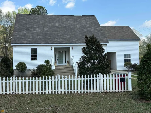 5505 Robie Dr, Macon, GA 31216