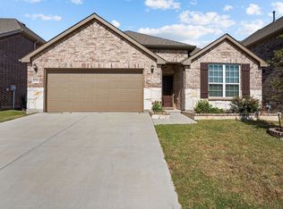 1048 Pinnacle Breeze Dr, Fort Worth, TX 76052
