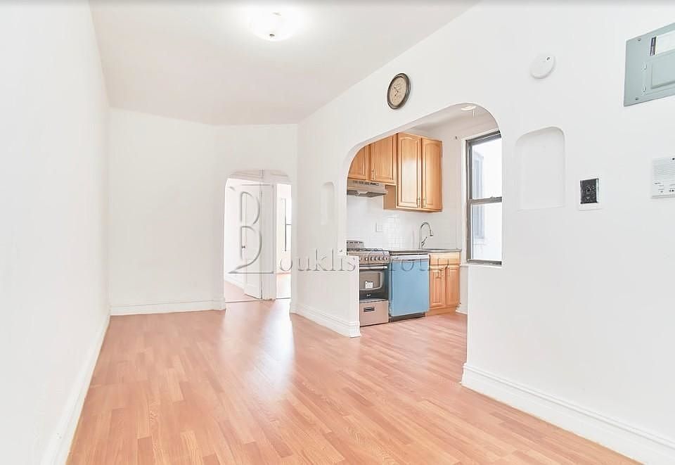 1st image of 25-27 Steinway Ave #3R