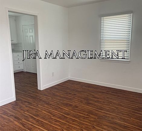2nd image of 4824 E 61st St