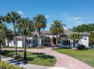 6189 Freemont Dr, Naples, FL 34119