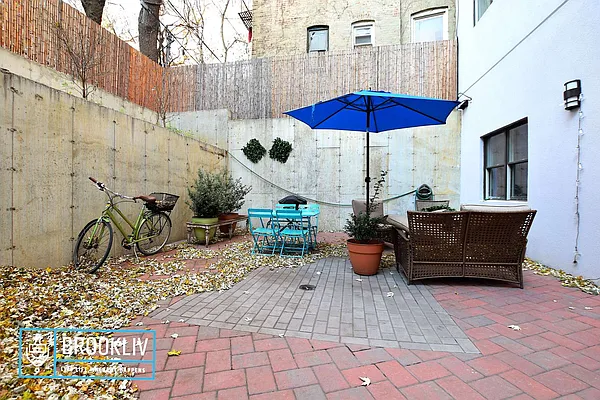 Rented by null | media 47