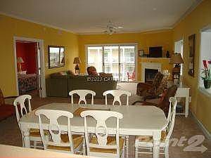Living Room / Dining Room
