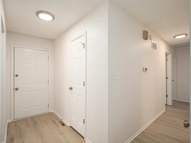 309 SE Brownfield Dr — Photo 18