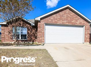 413 Heritage Dr, Crowley, TX 76036