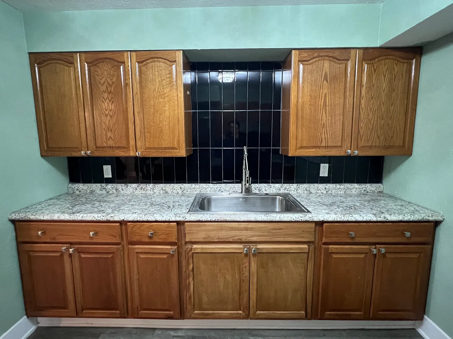 4 bed, 780 sqft, $1,550 — Photo 4