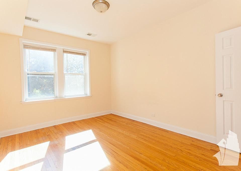 1st image of 3428 W Parker Ave APT 2F