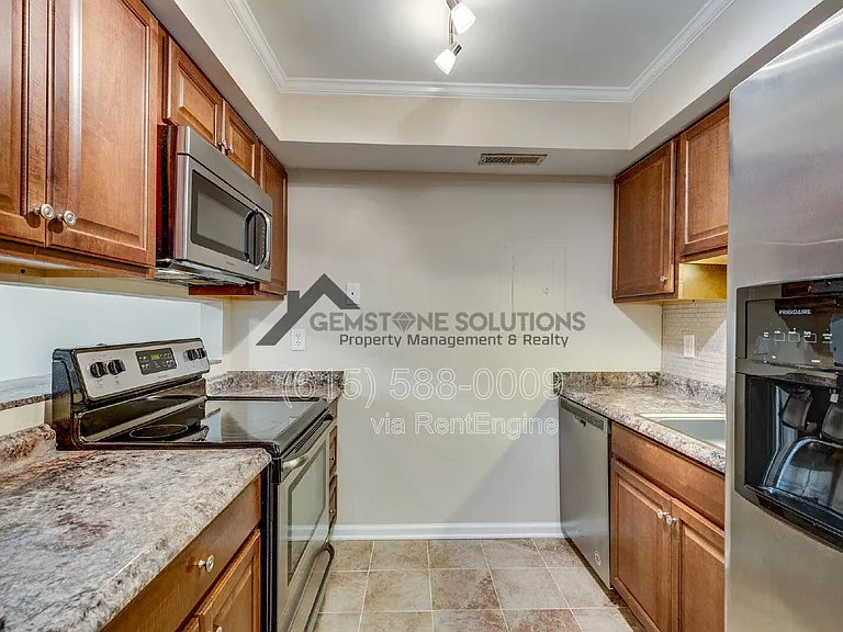 1705 Granville Rd — Photo 9