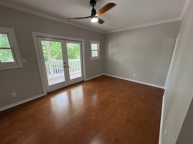 1204 W 39th St — Photo 29