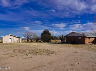 819 E Pine St, Pearce, AZ 85625