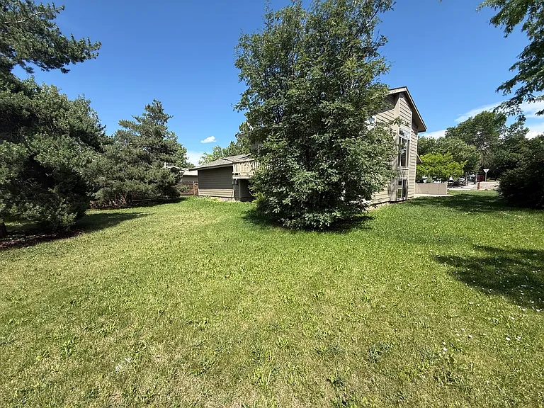 5 N Yellowstone Ave — Photo 30