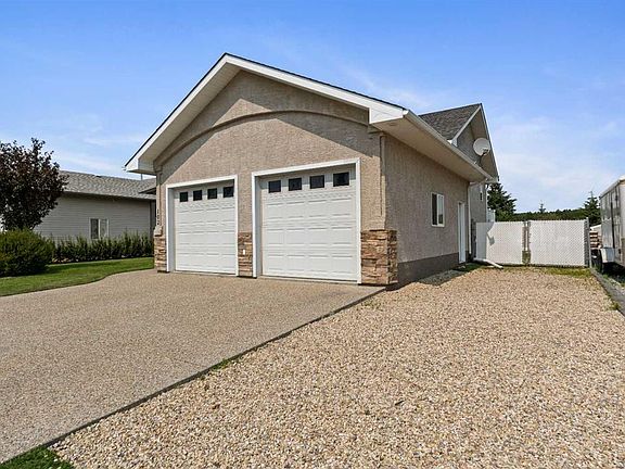 3rd image of 102 S Poplar Dr