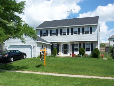 12 Larkspur Ln, Streamwood, IL, 60107
