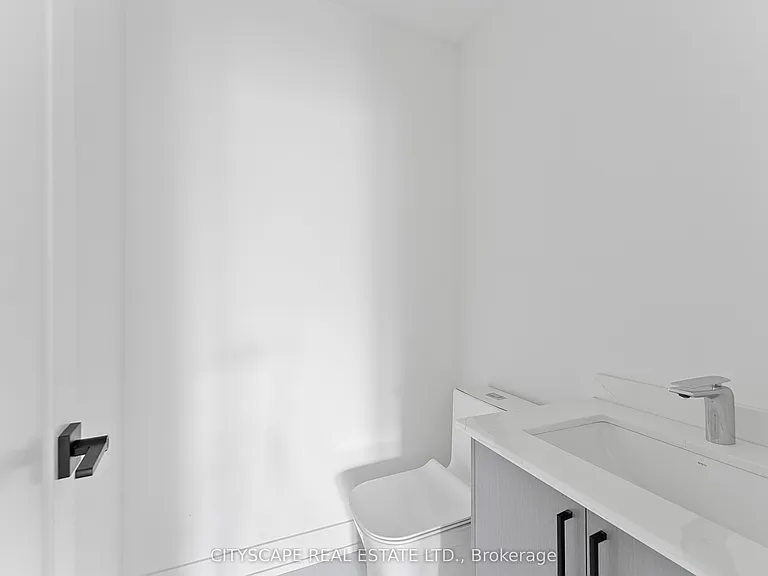 589 Oakwood Ave #2 — Photo 17