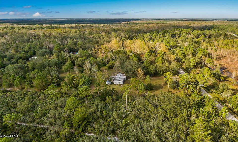 Almost 5 acres of country heaven