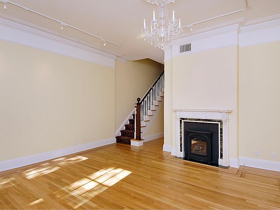 5th image of 333 E 65th St #Townhouse
