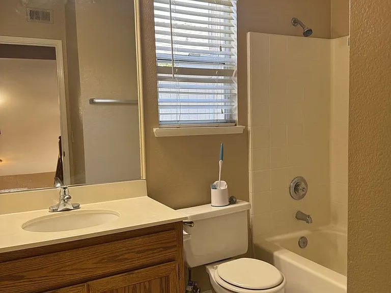 8459 Leaning Tree Ct — Photo 13