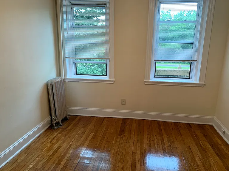 360 Riverway #4 — Photo 9