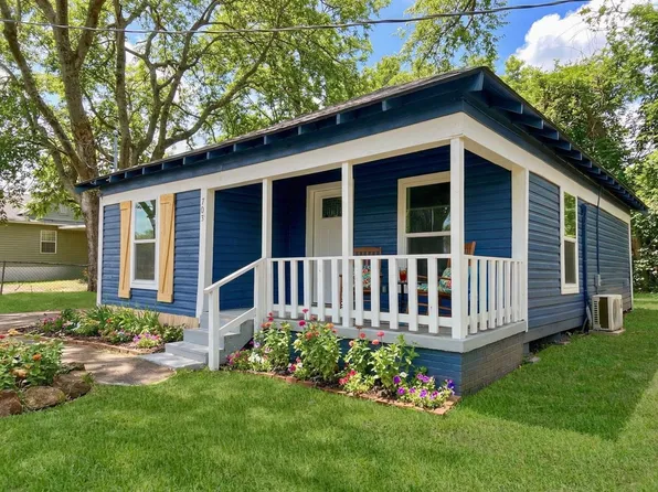 703 E Wright St, Marshall, TX 75670