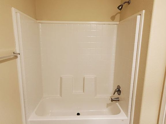 5th image of 2038 Palm St #290