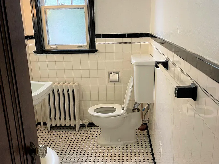 1405 Severn St #B1 — Photo 106