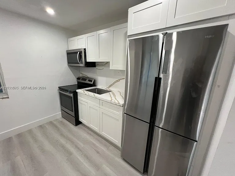 428 NW 97th St — Photo 2