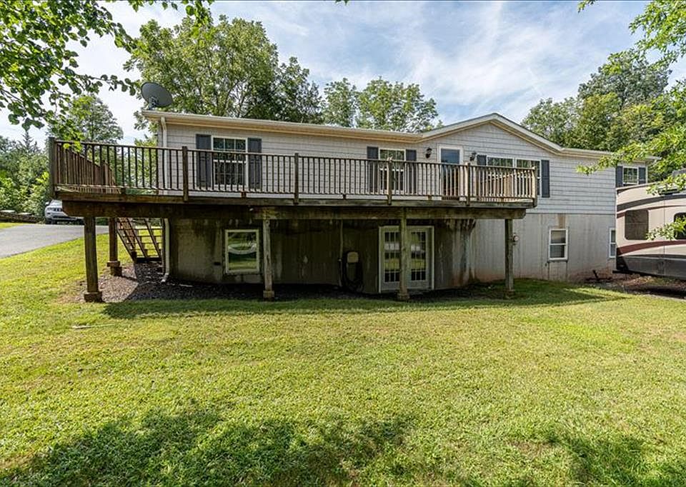 70 Laurel Ave, Birdsboro, PA 19508 Zillow