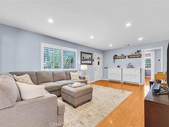 5th image of 347 W Meacham St