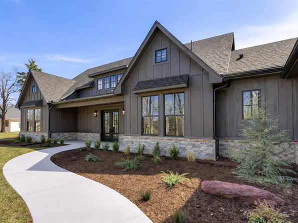 12800 Hidden Ct, Edmond, OK 73025