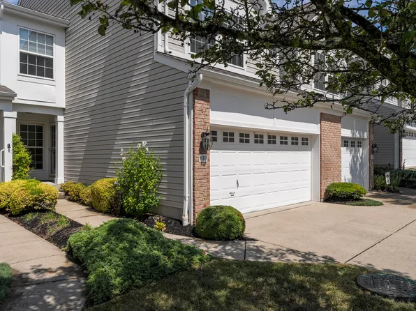 610 Lake Watch Ct, Highland Heights, KY 41076