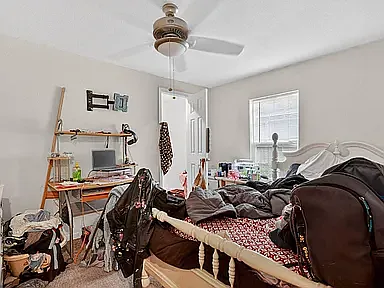 511 W Orange St — Photo 30