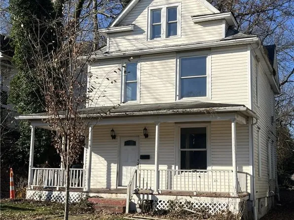 413 N 7th St, Cambridge, OH 43725