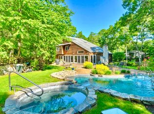 35 Ocean View Pkwy, Southampton, NY 11968