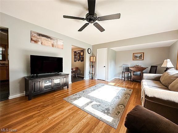 3rd image of 205 Alta Dr