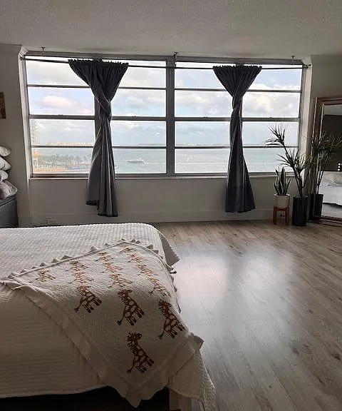 905 Brickell Bay Dr #9 — Photo 1