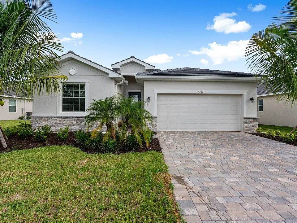 4363 Lemongrass Dr