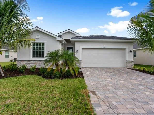 4363 Lemongrass Dr, Fort Myers, FL 33916