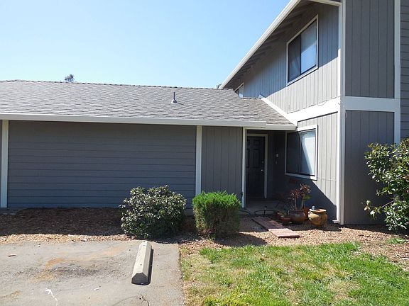 2nd image of 1735 Azoulay Ct APT A